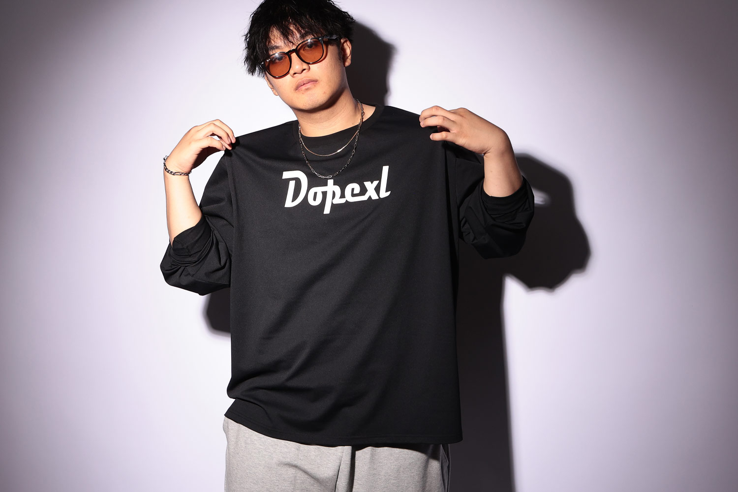 LOOK 01