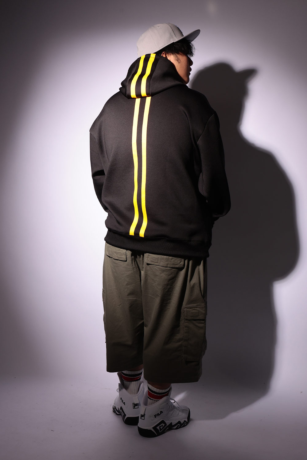 LOOK 08