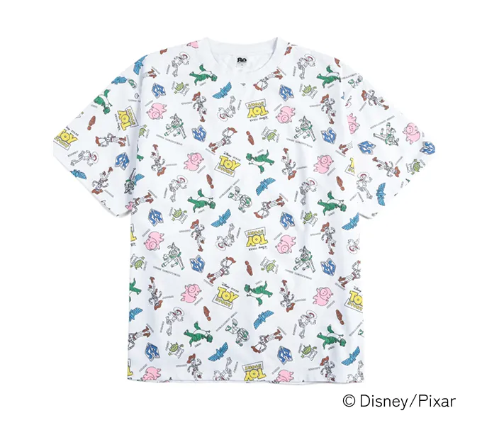 トイ・ストーリー キャラクター総柄Tシャツ