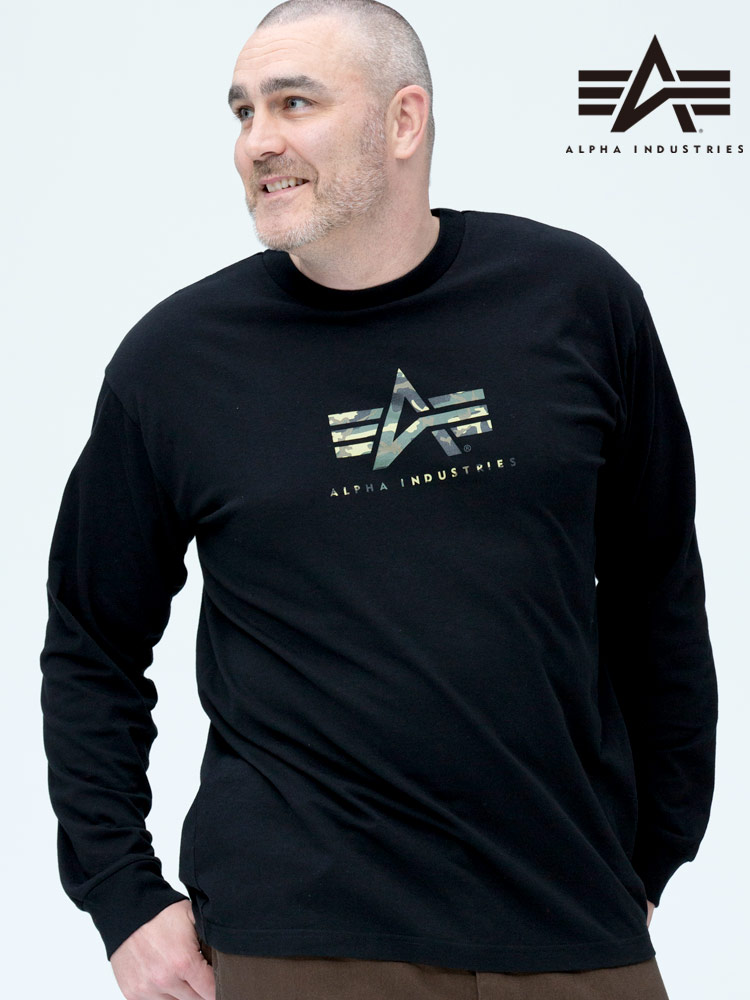大きいサイズ メンズ ALPHA INDUSTRIES INC (アルファインダストリーズ) 迷彩ロゴ クルーネック 長袖 Tシャツ ロンT A-MARK BLACK