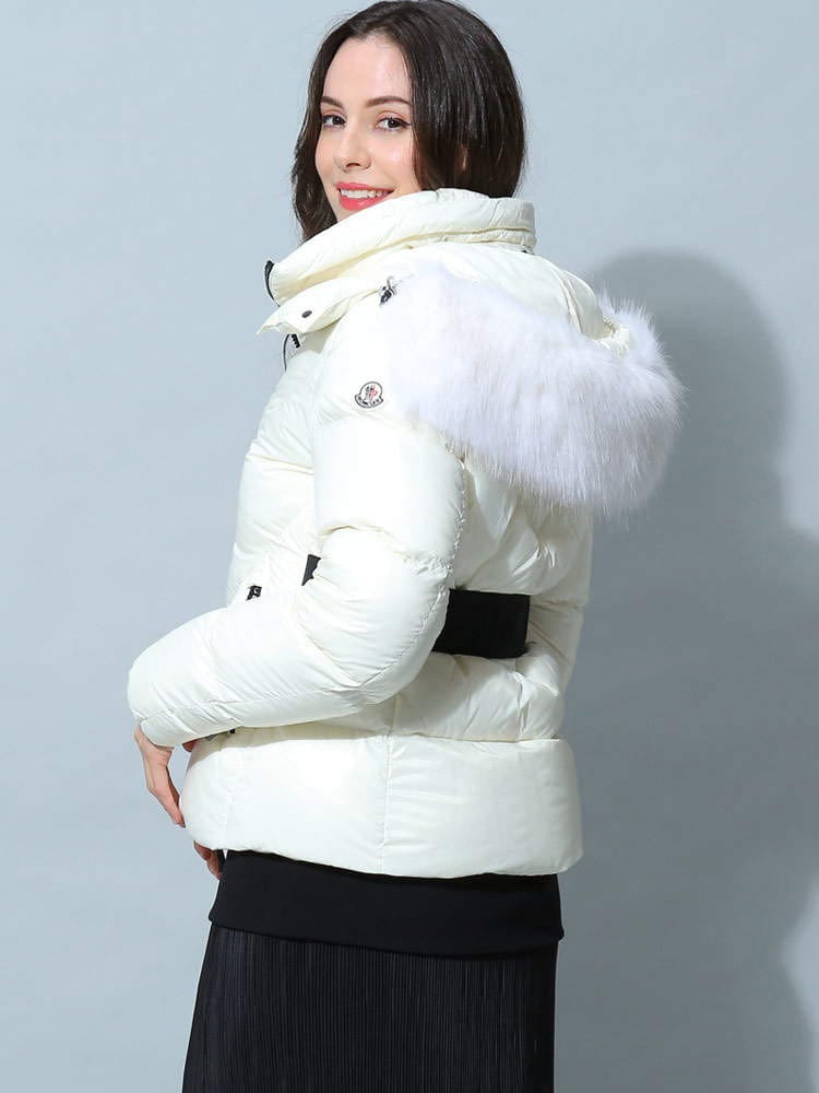 モンクレール レディース ダウン MONCLER ブランド ダウンジャケット ショートダウン アウター ジャケット ブルゾン フード着脱 フルジップ ファー ベルト Celac スリムフィット 黒 ブラック 白 ホワイト セラック MCLCELAC2