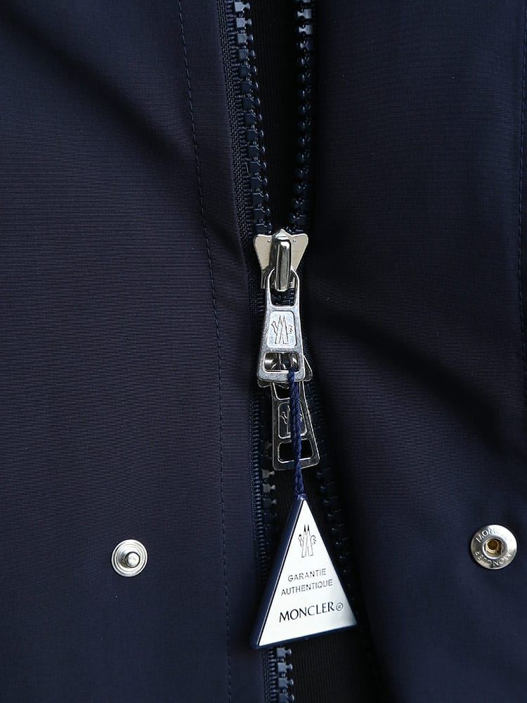 MONCLER (モンクレール) エンボスロゴ フルジップ ジャケット Lauvitel 