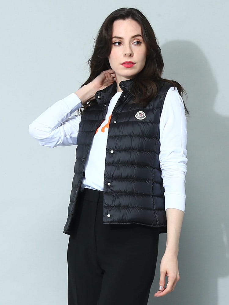 MONCLER (モンクレール) スタンド ライトダウン ベスト Liane 
