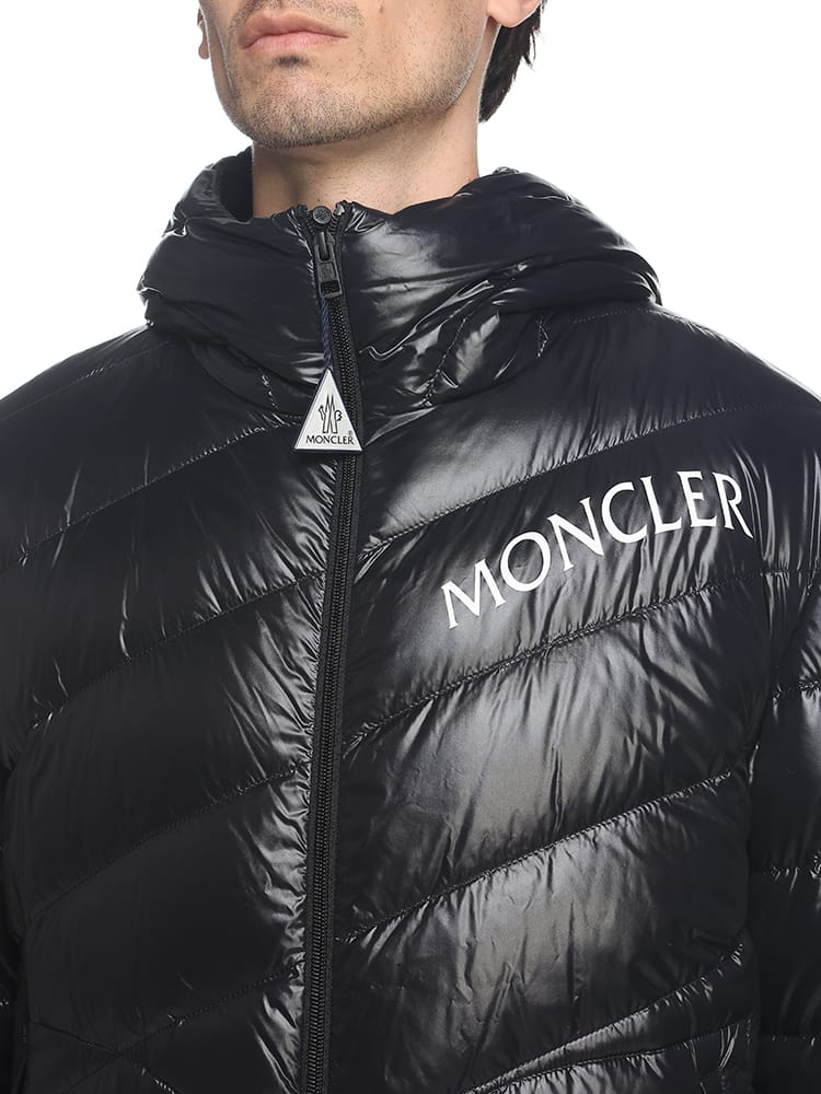 MONCLER (モンクレール) 斜めキルティング フルジップ SHAMA ダウン 