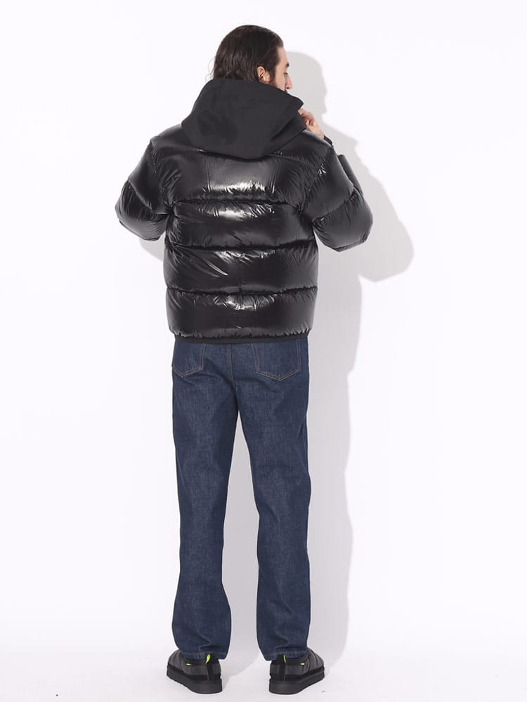 MONCLER (モンクレール) 胸ワッペン フルジップ ダウンジャケット 
