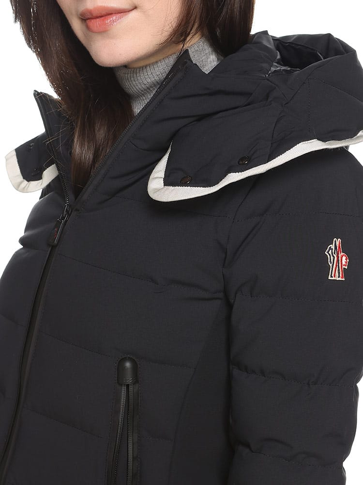 MONCLER (モンクレール) トリミング フルジップ LAMOURA ダウン 