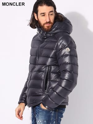 MONCLER (モンクレール) ファーフード着脱 肩ポケット付き ショート 