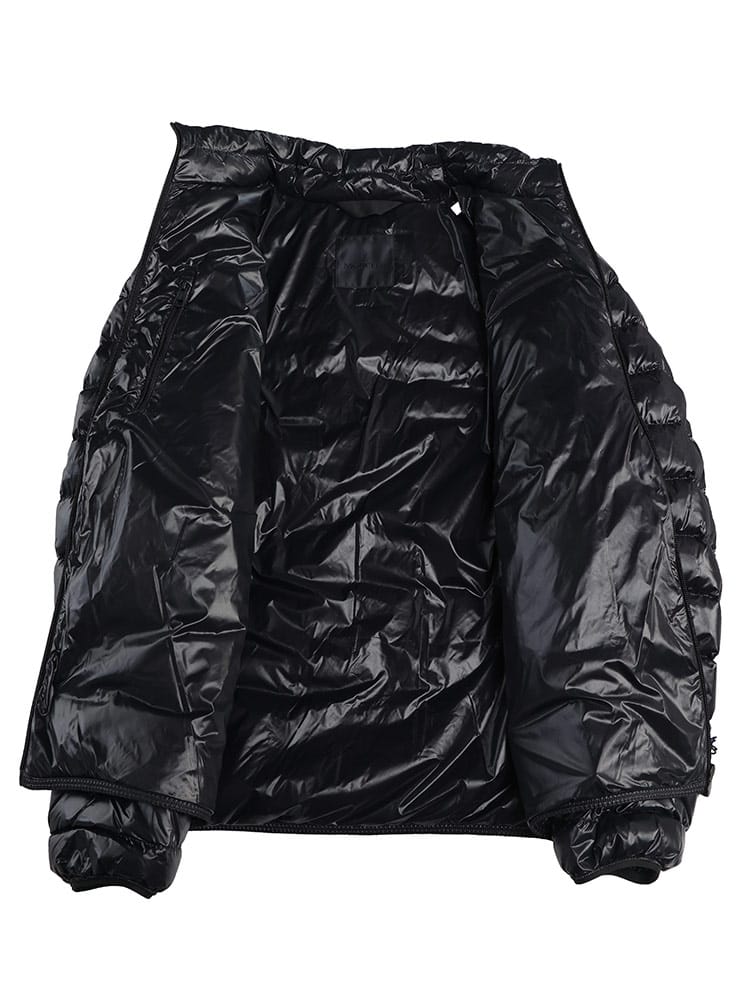 MONCLER (モンクレール) ナイロンラケ ジオメトリックキルト ライト 