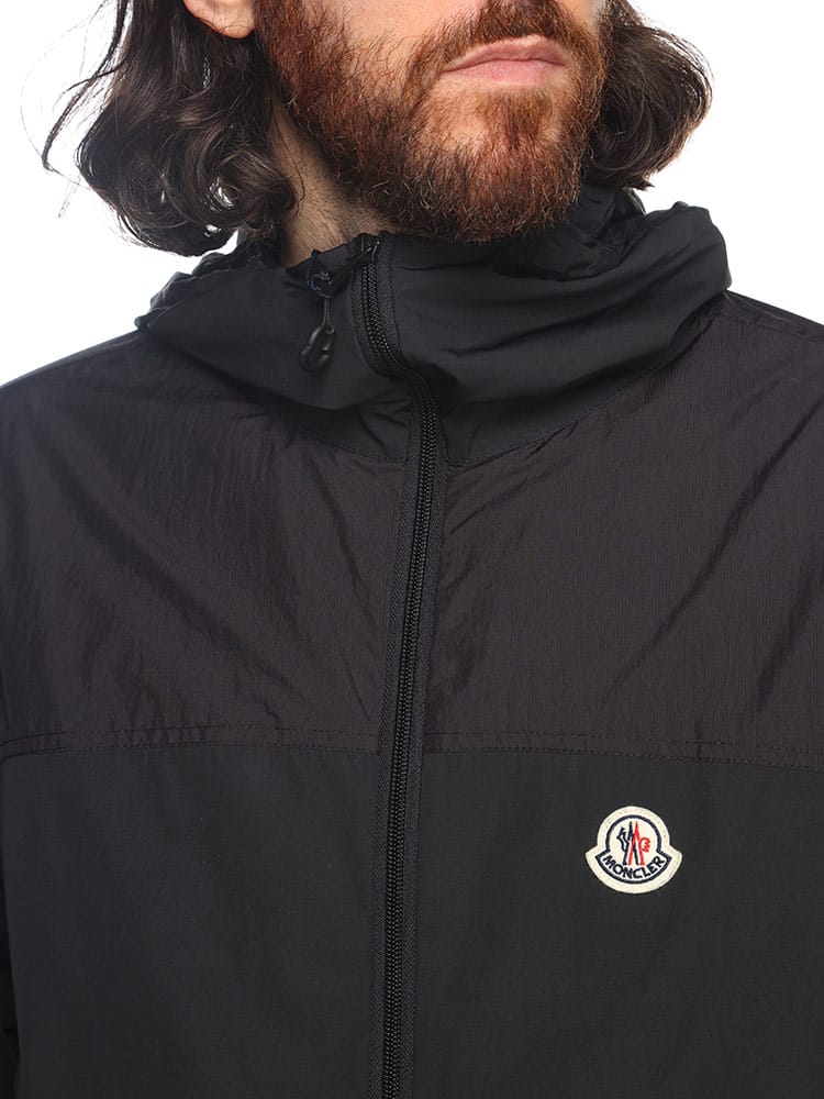 MONCLER (モンクレール) リップストップナイロン ロゴパッチ 