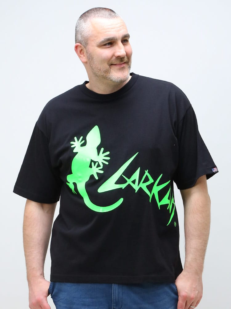 大きいサイズ メンズ LARKiNS (ラーキンス) BIGロゴ クルーネック 半袖 Tシャツ