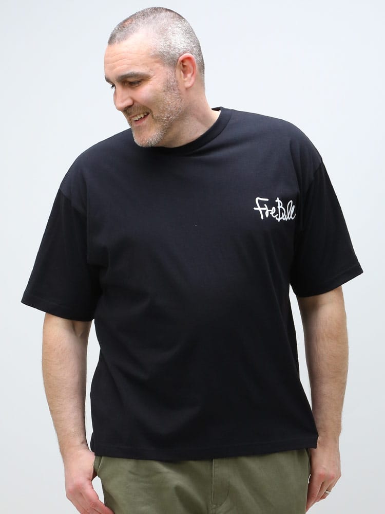 大きいサイズ メンズ FRE BULL (フレブル) 綿100％ バックフォトドッグ クルーネック 半袖 Tシャツ