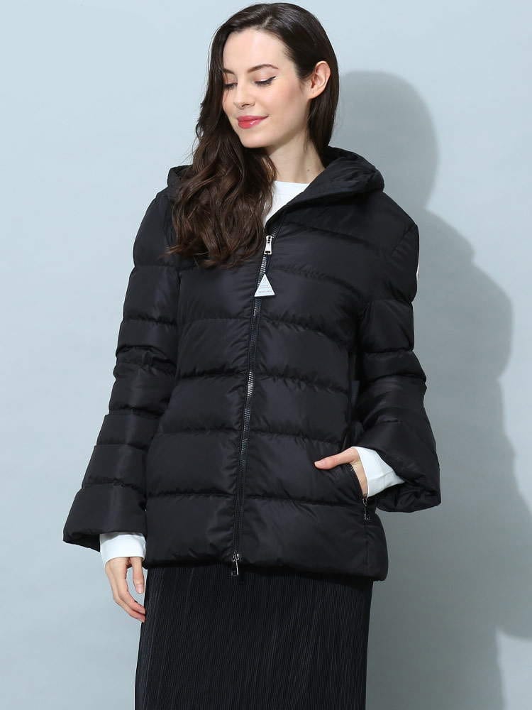 モンクレール レディース ダウン MONCLER ブランド ダウンジャケット アウター ブルゾン フード ベルト ロゴ Dera スリムフィット MCLDERA2