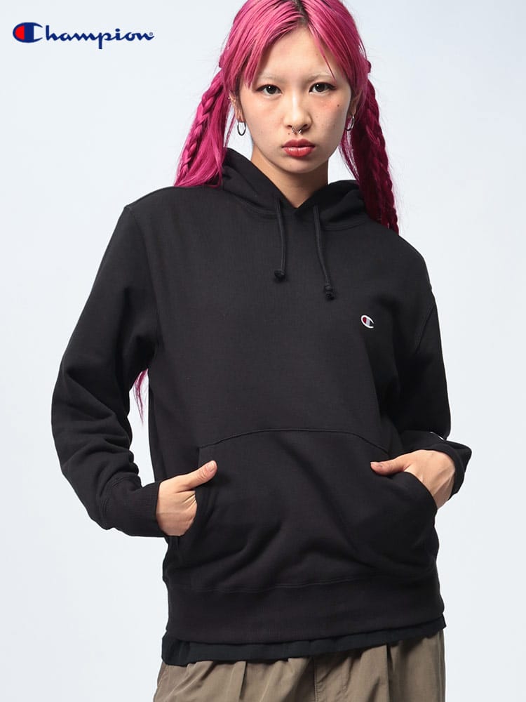 Champion  (チャンピオン) 裏毛 胸ロゴ ポケット付き プルオーバー パーカー C3Y136