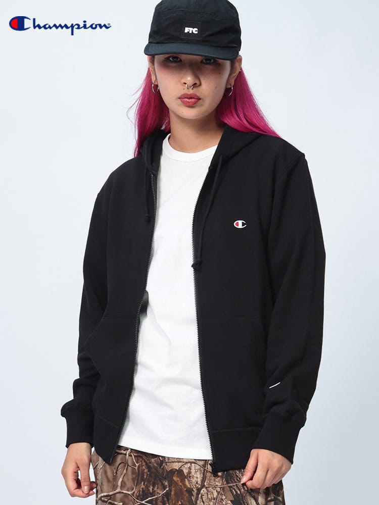 Champion  (チャンピオン) 裏毛 胸ロゴ ポケット付き フルジップパーカー C3Y137