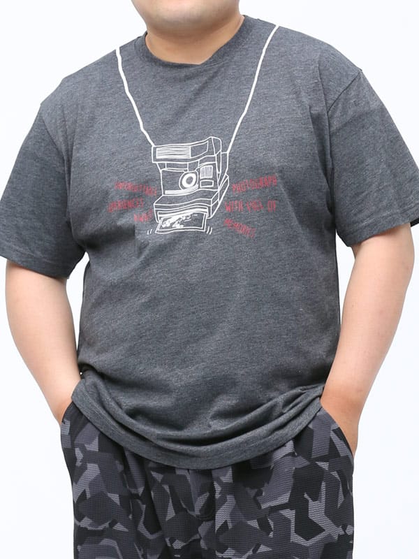 大きいサイズ メンズ B＆T CLUB (ビーアンドティークラブ) イラストプリント クルーネック 半袖 Tシャツ