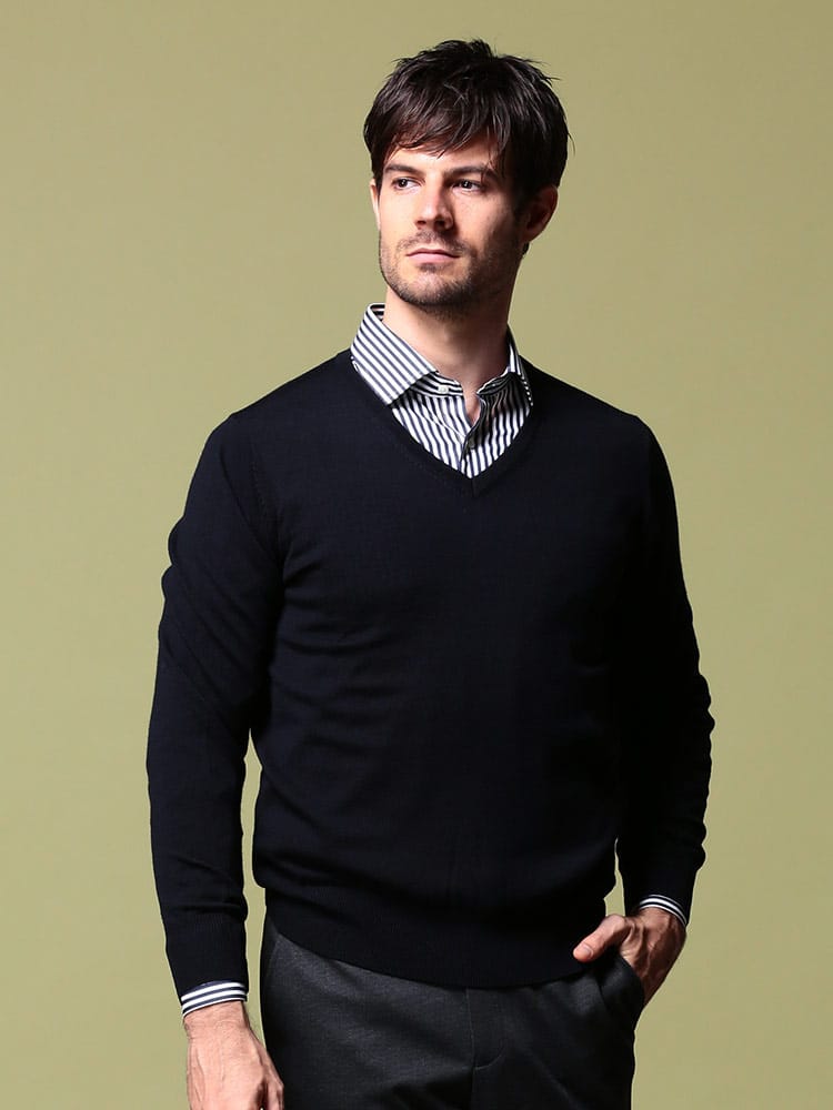 SARTORIA DEL GROSSO (サルトリアデルグロッソ) ウール100％ 天竺編み Vネック ニット セーター 秋冬