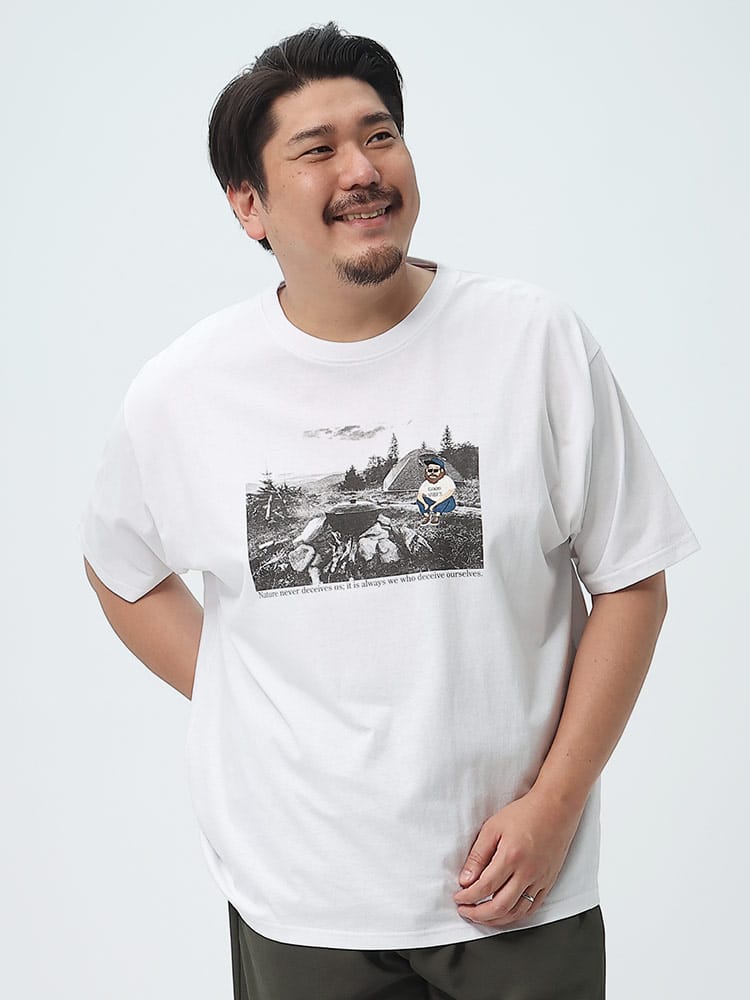 大きいサイズ メンズ B＆T CLUB (ビーアンドティークラブ) USAコットン フォト×刺繍 クルーネック 半袖 Tシャツ