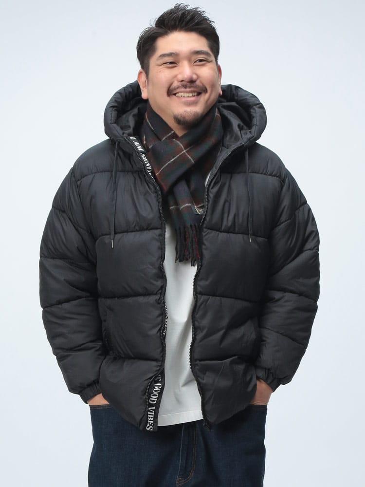 在庫処分 返品交換不可 中綿ブルゾン フードロゴ テープデザイン フルジップ アウター ジャケット 秋冬 大きいサイズ メンズ