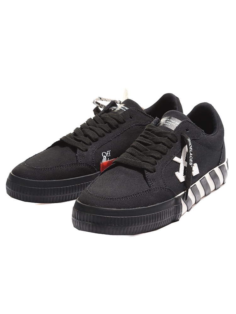 OFF-WHITE (オフホワイト) キャンバス ローカット スニーカー VULCANIZED CANVAS OWIA85R21FAB001