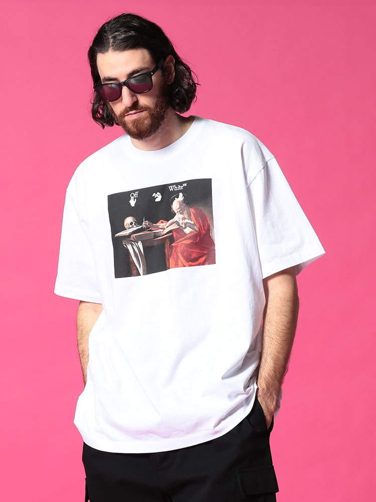 OFF-WHITE (オフホワイト) 綿100％ プリント クルーネック 半袖 Tシャツ CARAVAGGIO OVER OWAA38R21JER003