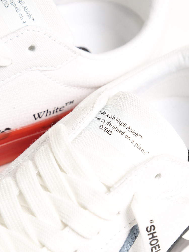 OFF-WHITE (オフホワイト) キャンバス ローカットスニーカー LOW VULCANIZED OWIA85R21【サカゼン公式通販】