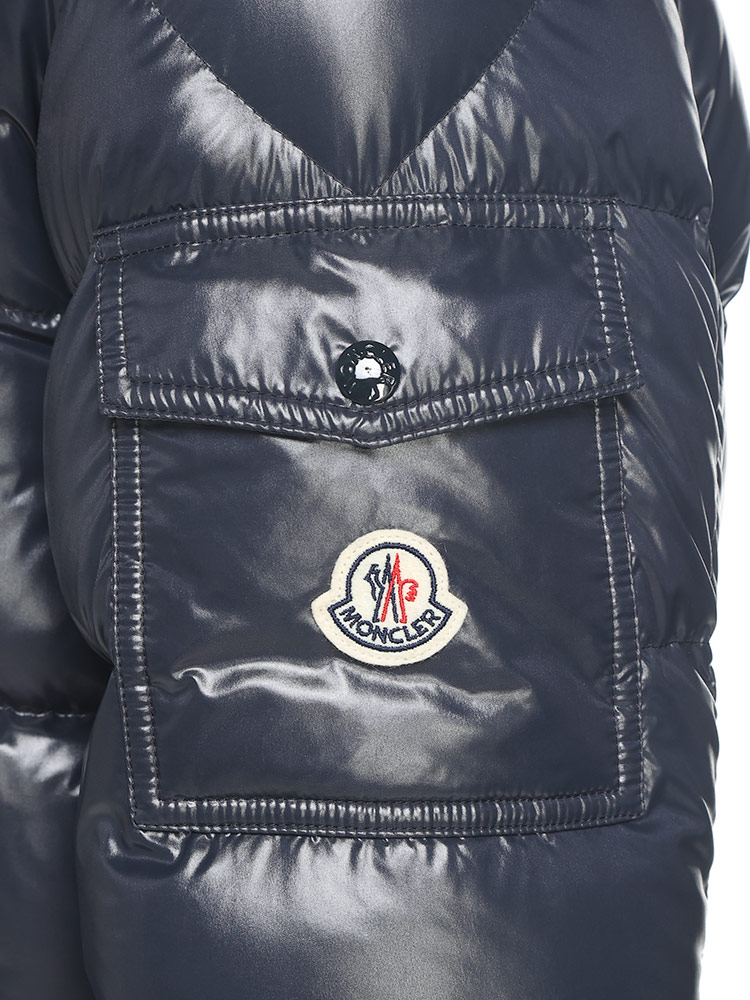 MONCLER (モンクレール) フード着脱 フルジップ ダウンジャケット