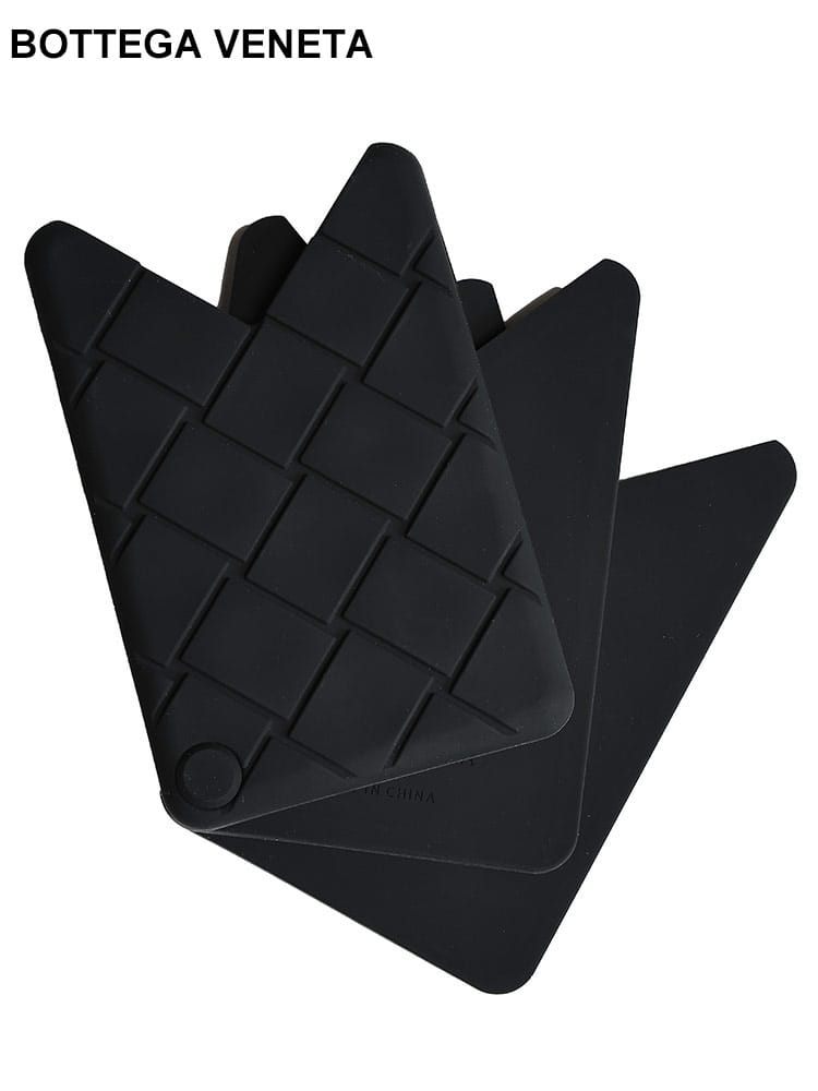 BOTTEGA VENETA (ボッテガ・ヴェネタ) ラバーシリコン Vシェイプ カードケース BV778125V0EY0 メンズ