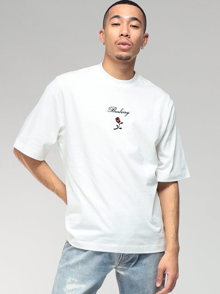 BURBERRY (バーバリー) フロント ロゴ 刺繍  薔薇 フロッキー使い クルーネック 半袖 コットン Tシャツ BBB8083728 メンズ