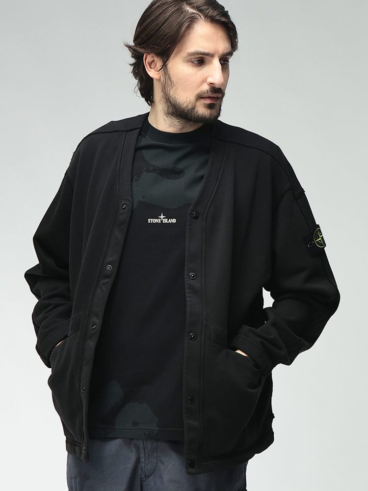 STONE ISLAND (ストーンアイランド) メンズ カーディガン 袖ロゴ Vネック ポケット付き スウェット SI6100040S0051