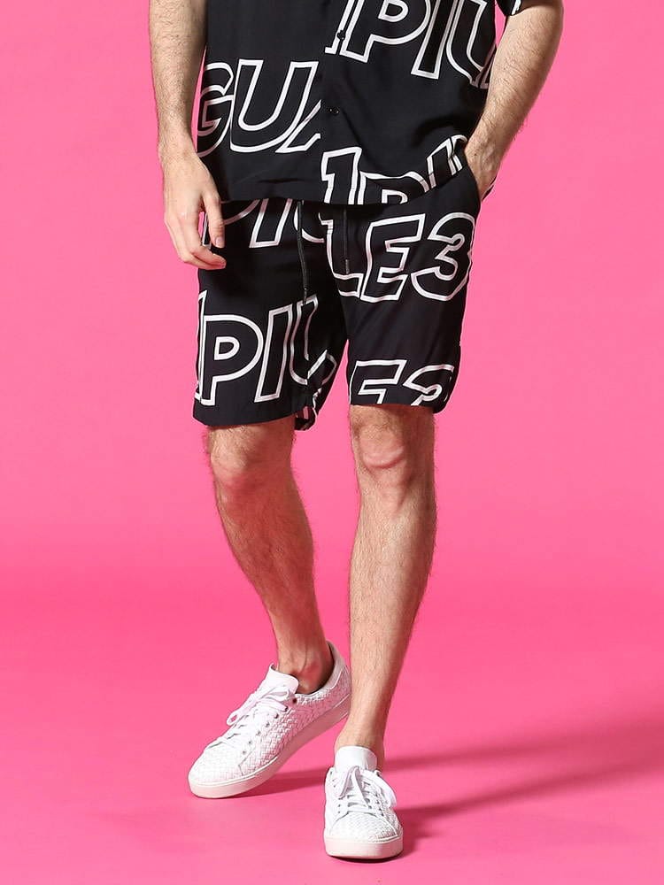 【当店独占販売】 1PIU1UGUALE3 RELAX (ウノ ピュ ウノ ウグァーレ トレ リラックス) グラフィックロゴ ジップフライ アロハ ショートパンツ 1PRUSB21035