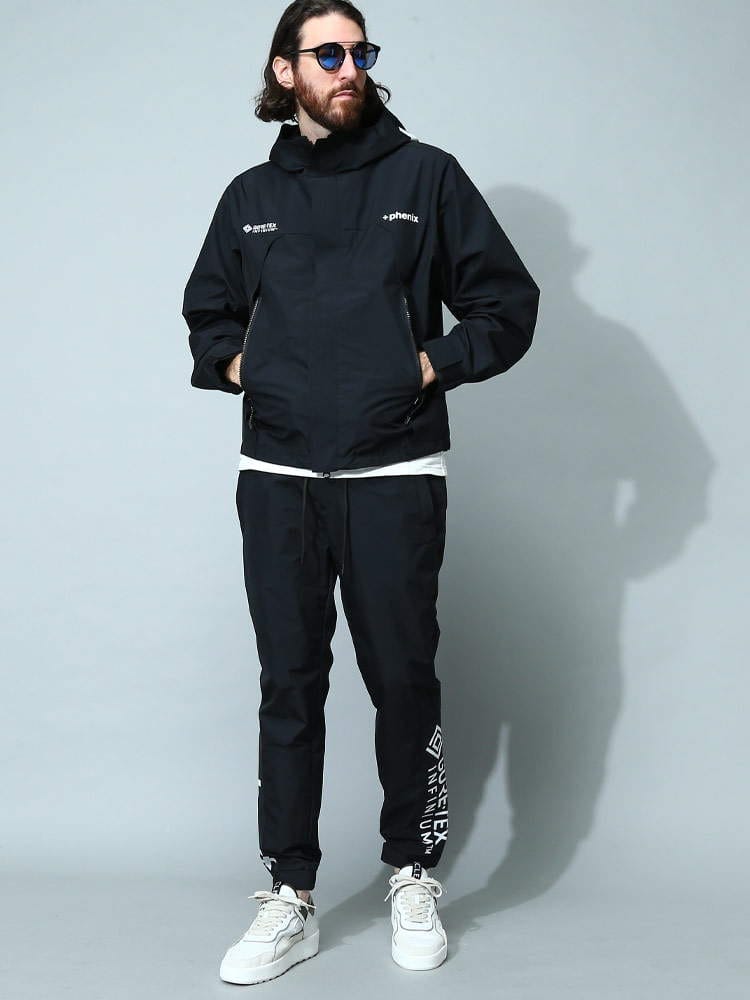 プラスフェニックス メンズ パンツ +phenix ブランド ボトムス ロングパンツ ロゴ プリント セットアップ 対応 GORE-TEX INFINIUM 撥水 耐水 PXPOB22031