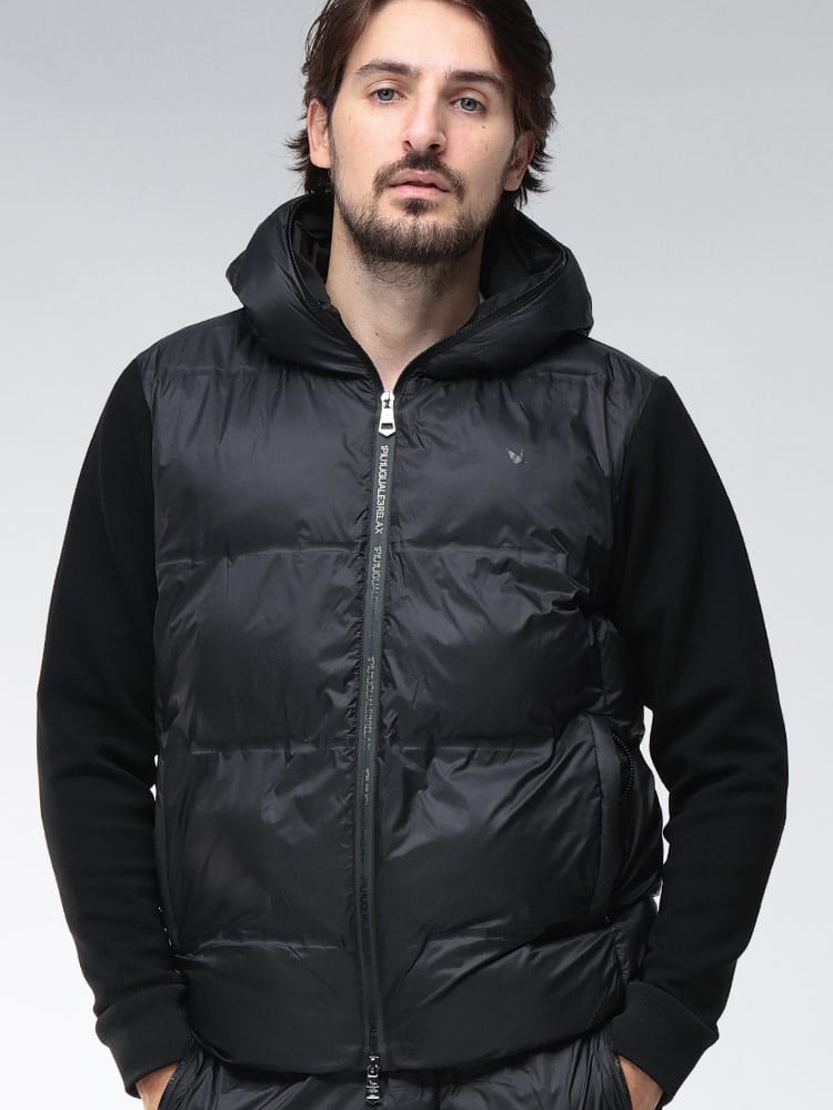 1PIU1UGUALE3 RELAX (ウノ ピュ ウノ ウグァーレ トレ リラックス) スーパーライトテックパデッド フルジップ フーデッド ジャケット 1PRUSO25153 メンズ