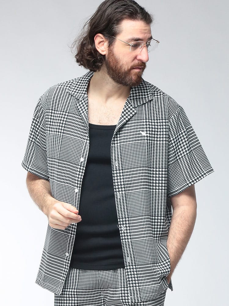 1PIU1UGUALE3 RELAX (ウノ ピュ ウノ ウグァーレ トレ リラックス) メンズ シャツ 半袖 千鳥格子 チェック 開襟 ワンポイント刺繍 1PRUSH26014