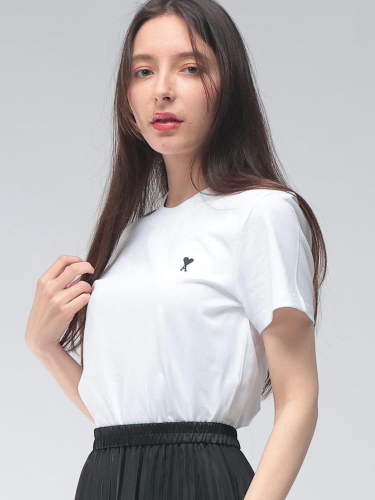AMI PARIS (アミパリス) レディース Tシャツ 半袖 ロゴ ワンポイント クルーネック クロップド丈 カットソー Ami de Coeur AMLFTS347724
