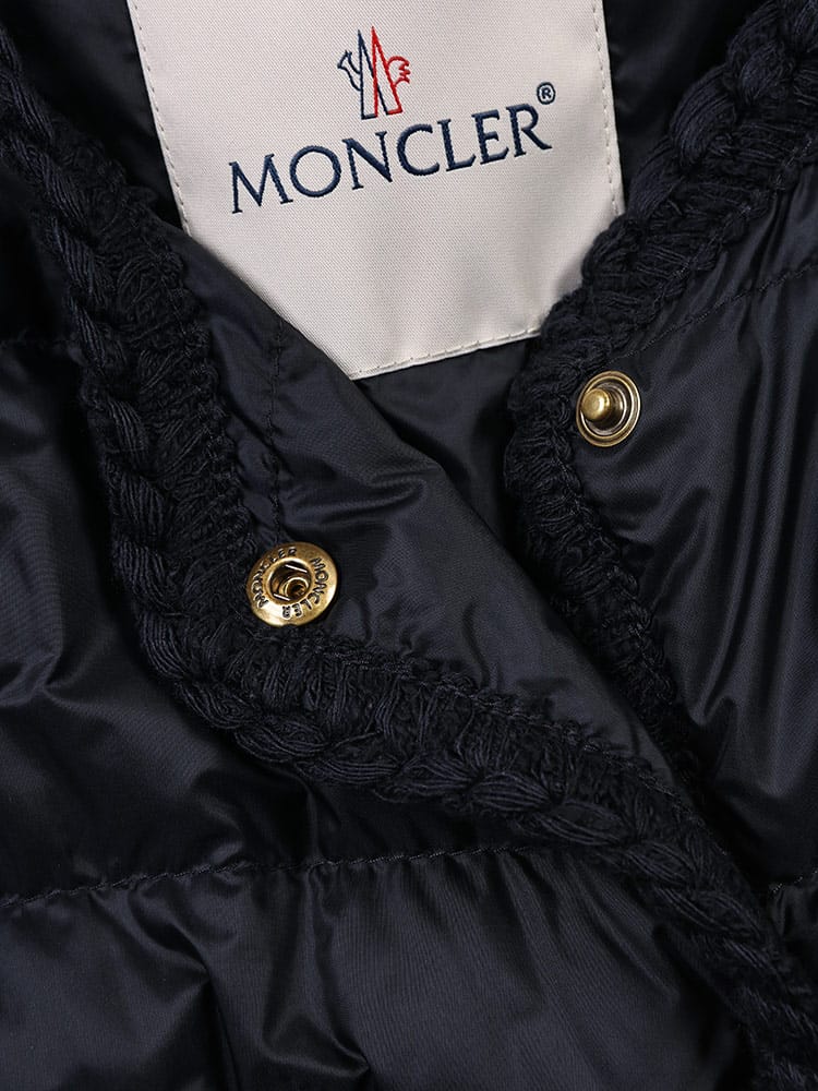 MONCLER (モンクレール) 編み込みトリム ゴールドボタン ノーカラー 
