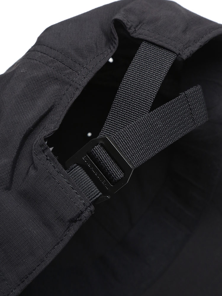 THE NORTH FACE (ザ ノースフェイス) ナイロン ロゴプリント