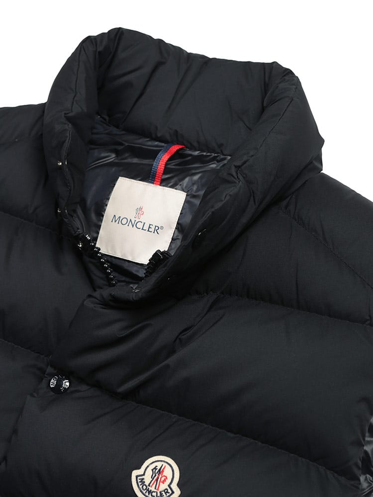 MONCLER (モンクレール) ロゴ マット フルジップ ダウンベスト TIBB 