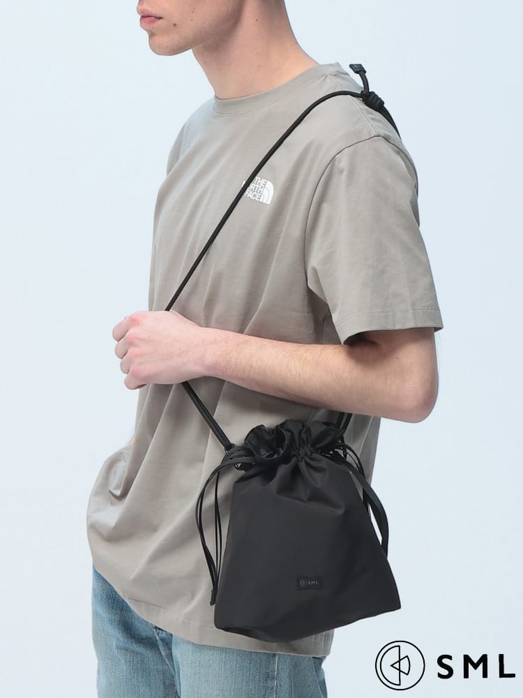 SML (エスエムエル) 巾着バッグ 撥水 テフロン MULTI POCKET DRAWSTRING 鞄 ショルダーバッグ ミニバッグ コンパクト K904094
