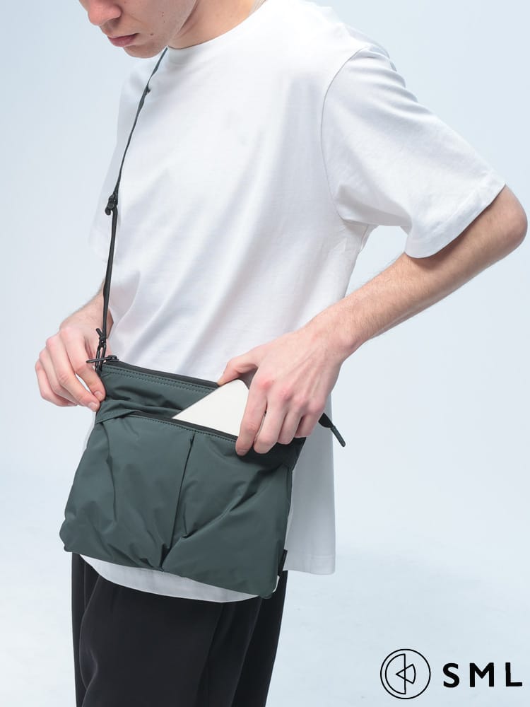 SML (エスエムエル) サコッシュ 撥水 テフロン ショルダーバッグ HELMET SACOCHE 鞄 バッグ ミニバッグ コンパクト K904092