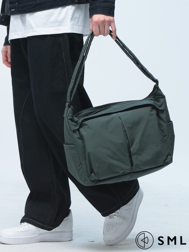 SML (エスエムエル) ショルダーバッグ 撥水 テフロン ヘルメットバッグ HELMET SHOULDER BAG M 鞄 バッグ ボディバッグ K904128