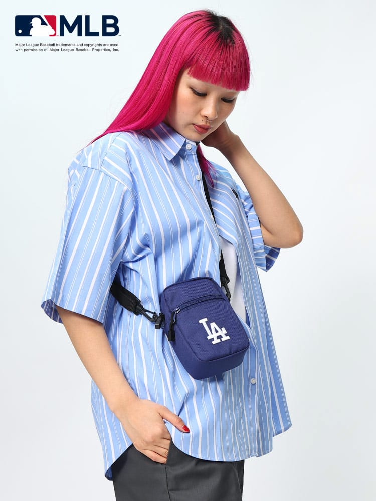 MLB (メジャーリーグベースボール) ロゴ刺繍  ジップポケット アジャスターストラップ ミニショルダー
