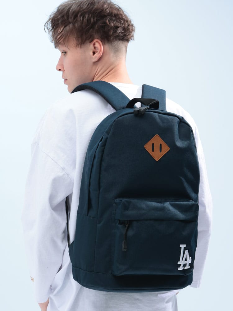 MLB (メジャーリーグベースボール) CORDURAナイロン ワンポイントロゴ 背面メッシュ デイパック