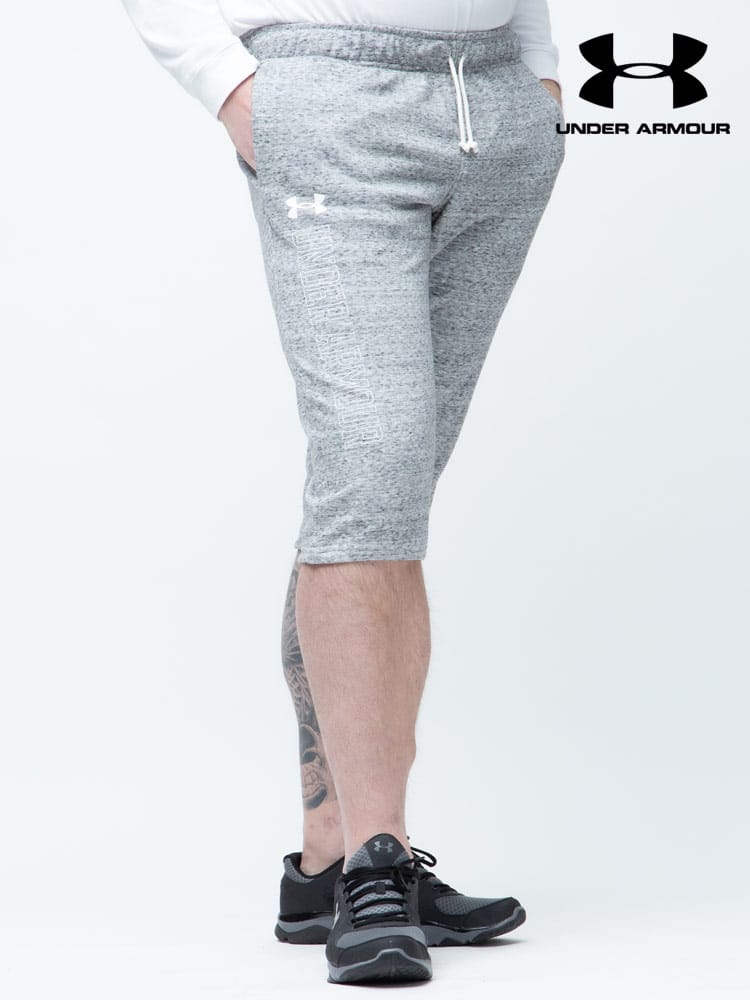 大きいサイズ メンズ UNDER ARMOUR (アンダーアーマー) LOOSE サイドロゴ スウェット ハーフパンツ Rival Terry 3/4 Pant