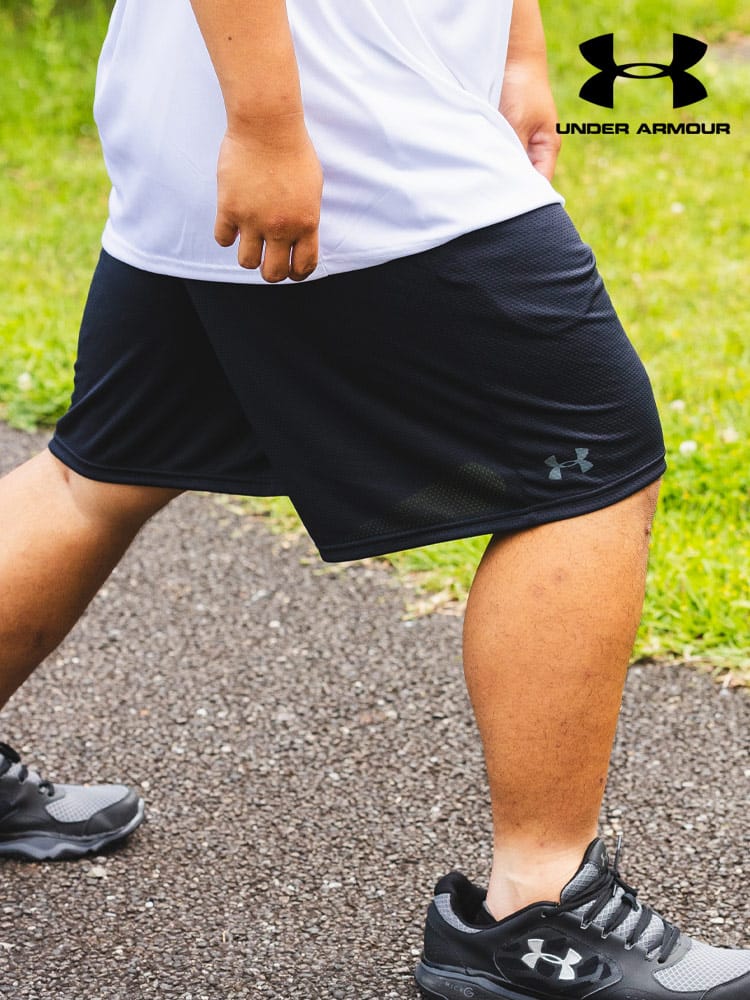 在庫処分 返品交換不可 大きいサイズ メンズ UNDER ARMOUR (アンダーアーマー) 日本規格 LOOSE ワンポイント 前閉じ メッシュ ショートパンツ Tech Mesh Short