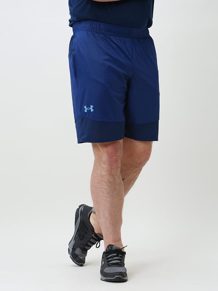 大きいサイズ メンズ UNDER ARMOUR (アンダーアーマー) 日本規格 LOOSE ワンポイント ショートパンツ Iso-Chill Short