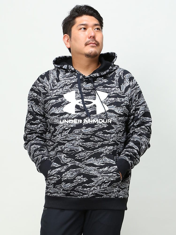 大きいサイズ メンズ UNDER ARMOUR (アンダーアーマー) 日本規格 LOOSE 裏起毛 総柄 プルオーバー パーカー Rival Fleece BL Printed