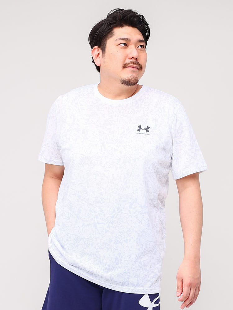 大きいサイズ メンズ UNDER ARMOUR (アンダーアーマー) 日本規格 LOOSE 総柄 クルーネック 半袖 Tシャツ CHARGED COTTON SHORT SLEEVE PRINTED
