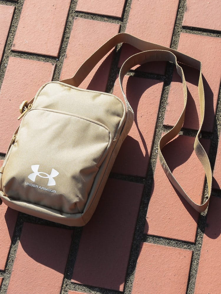 ショルダーバッグ ワンポイント  Loudon Lite Crossbody メンズ レディース 鞄 ボディバッグ スポーツ アウトドア 大きいサイズ メンズ