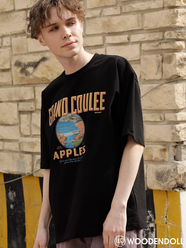 WOODEN DOLL (ウッディンドール) グラフィックロゴプリント クルーネック 半袖 Tシャツ APPLES