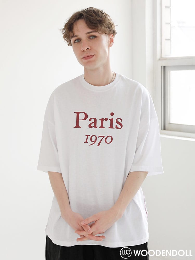 WOODEN DOLL (ウッディンドール) Paris 1970 ロゴプリント クルーネック 半袖 Tシャツ